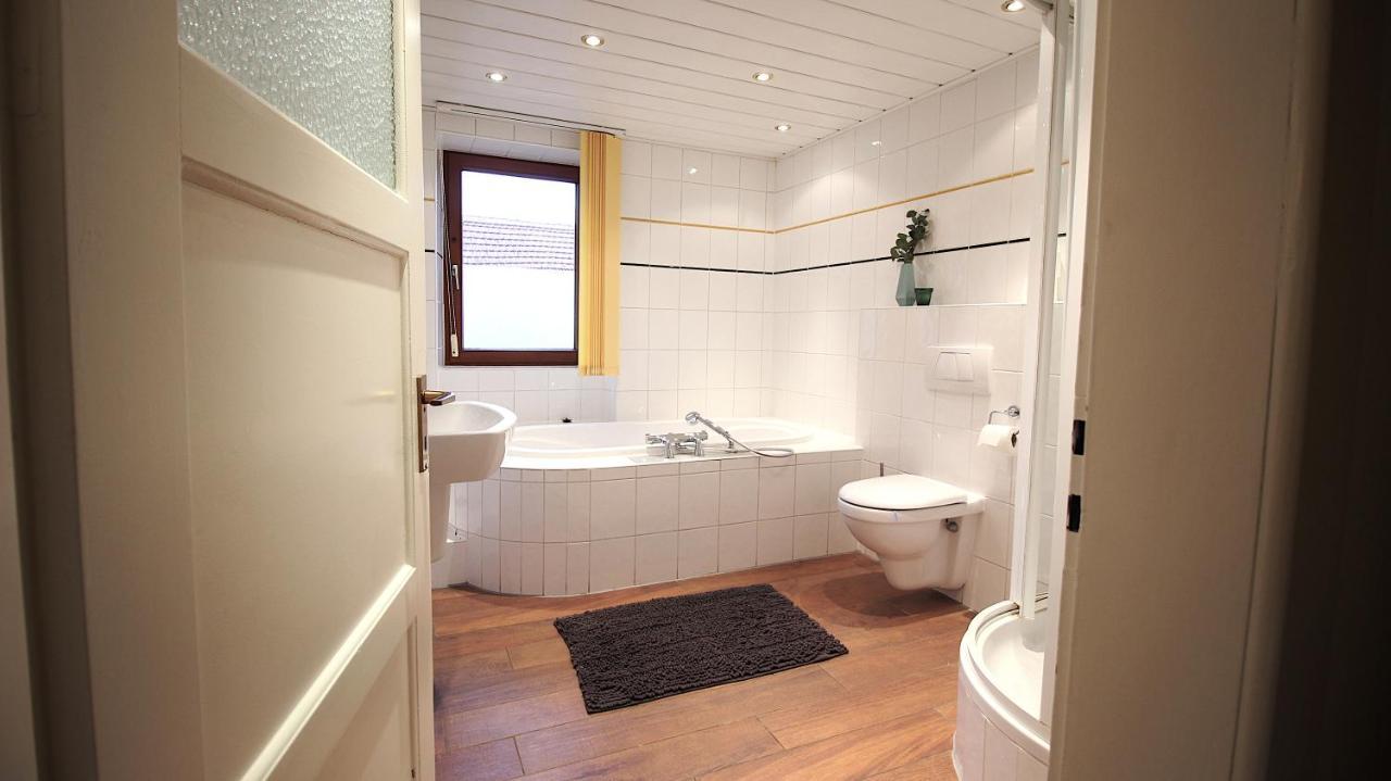 Apartment Am Wasserschloss 1-3 *